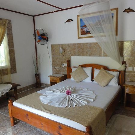 Rising Sun Guest House La Digue Eksteriør bilde