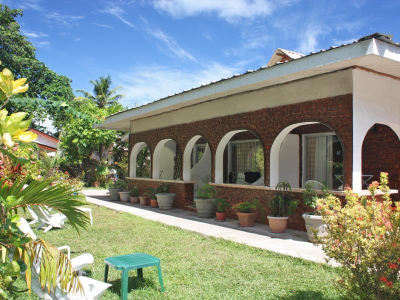 Rising Sun Guest House La Digue Eksteriør bilde